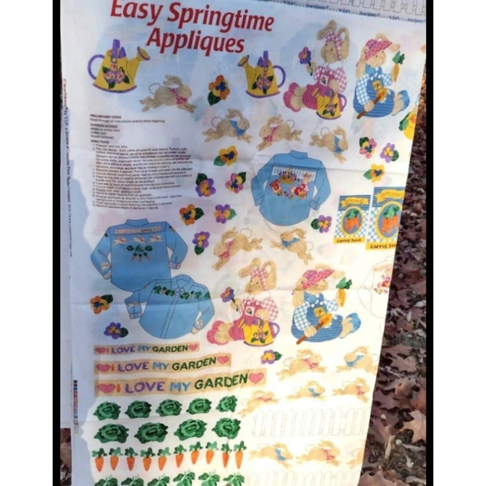 Cranston fabric panel Appliques Spring Bunny Gardening
